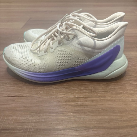 LULULEMON Blissfeel Women's Running Shoe SIZE 8 - Picture 4 of 8